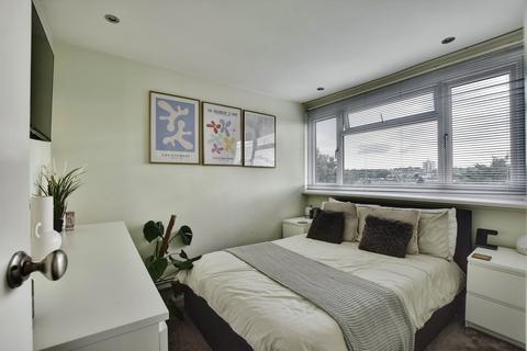 34 Upper Luton Road, Chatham, ME5 7BG