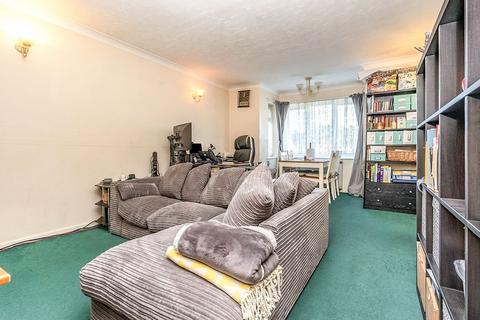 2 bedroom flat for sale, Chilham Close, Kent ME4