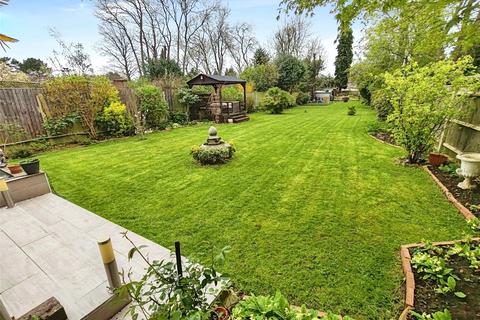 5 bedroom detached house for sale, Maidstone Road, Kent ME4