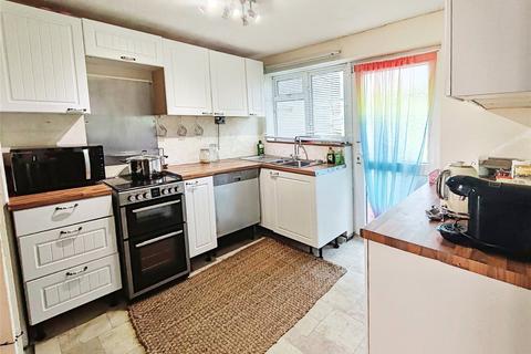 27 Ironside Close, Chatham, ME5 0EL