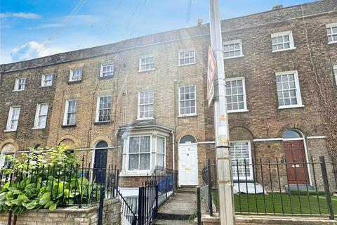 1 bedroom flat for sale, Ordnance Terrace, Kent ME4