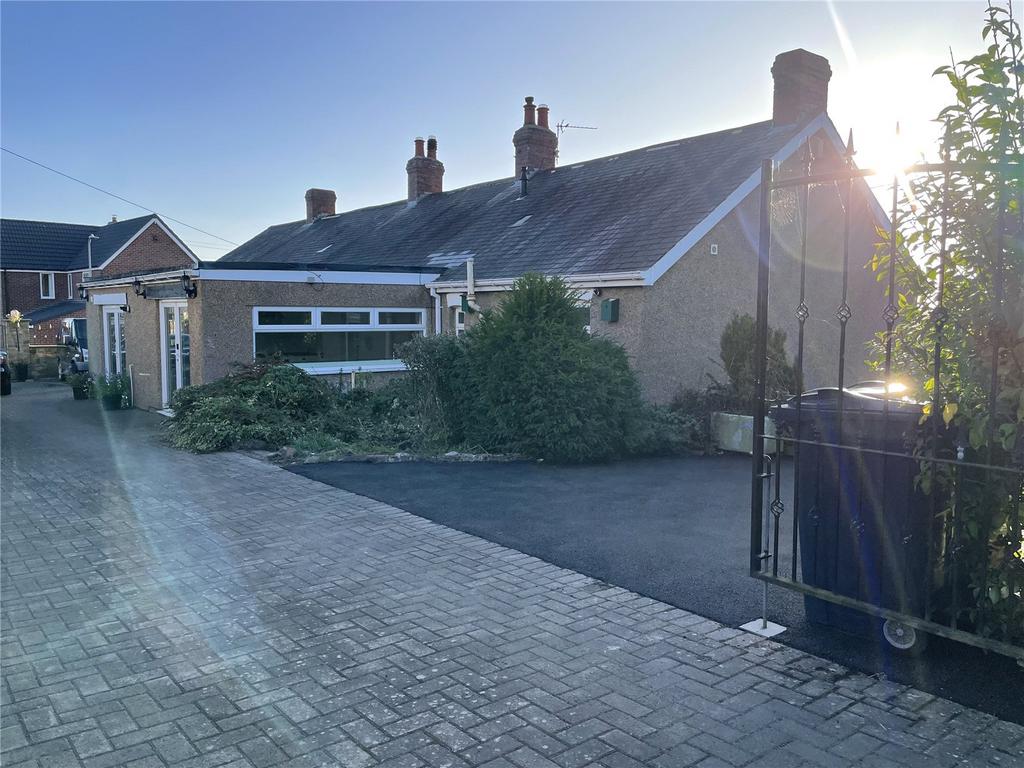 Lead Road, Ryton NE40 2 bed bungalow - £135,000