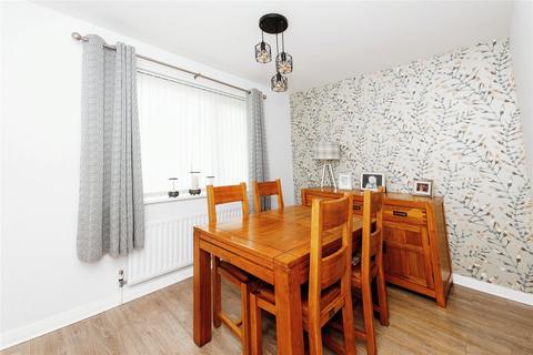 3 bedroom semi-detached house for sale, Grange Drive, Gateshead NE40