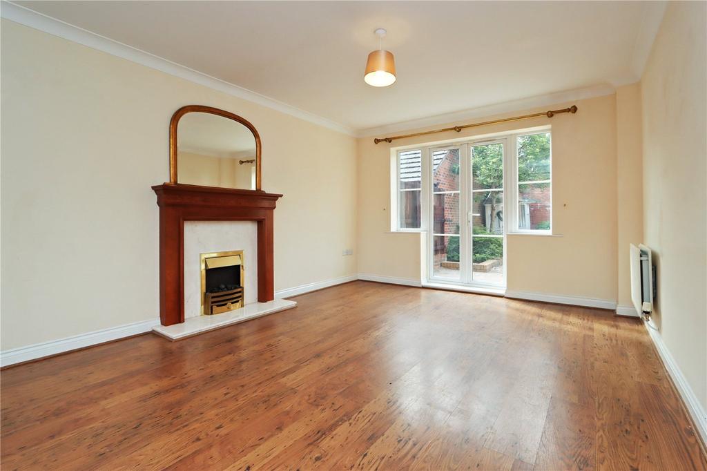 Living Room Pic 1