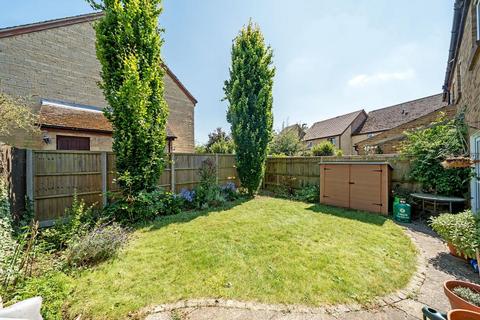 61 Manor Road, Witney, OX28 3UE