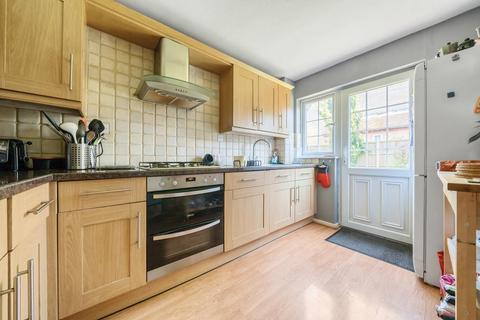 61 Manor Road, Witney, OX28 3UE