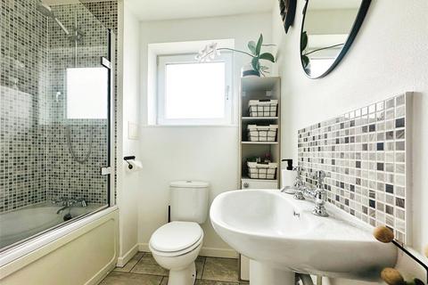 12 Vimy Drive, Dartford, DA1 5FJ