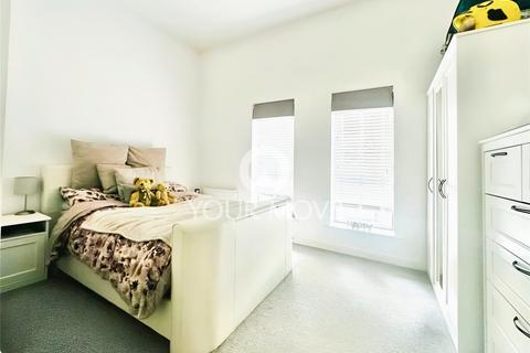 42 Park Lane, Greenhithe, DA9 9RZ