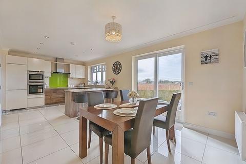 5 Garth Close, Cleator Moor, CA25 5RR