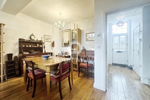 2a Murray Drive, Stone, DA2 6FS