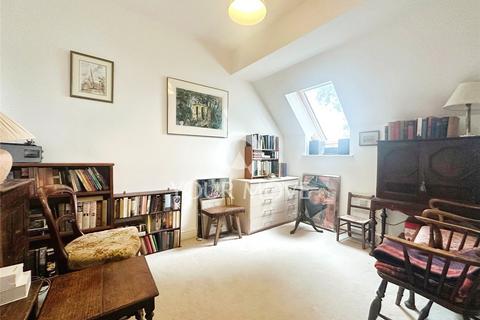 2a Murray Drive, Stone, DA2 6FS