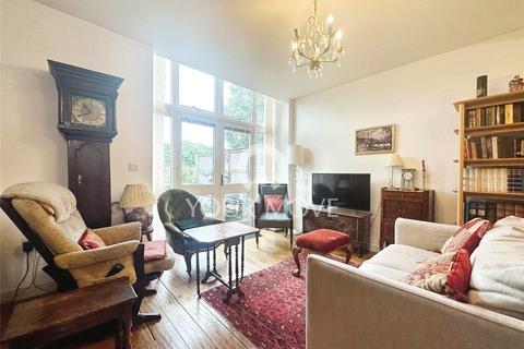 2a Murray Drive, Stone, DA2 6FS