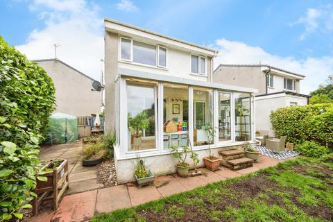 25 Broomieknowe Gardens, Bonnyrigg, EH19 2JE