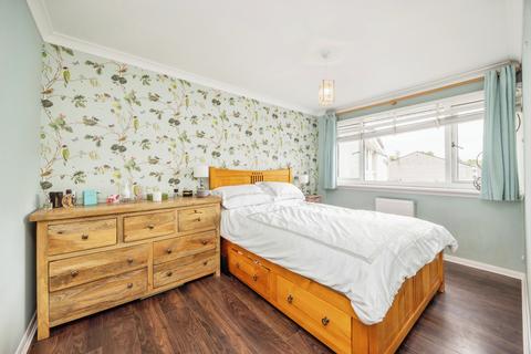 25 Broomieknowe Gardens, Bonnyrigg, EH19 2JE
