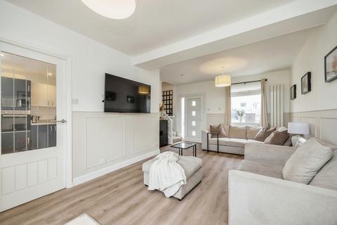 99 Langlaw Road, Mayfield, Dalkeith, EH22 5AR