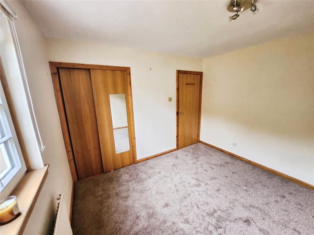 Hopeward Mews, Dunfermline KY11 2 bed terraced house - £1,250 pcm (£288 pw)