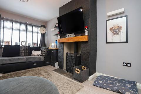 7 Conway Avenue, Oldbury, B68 9NS