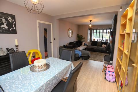7 Conway Avenue, Oldbury, B68 9NS