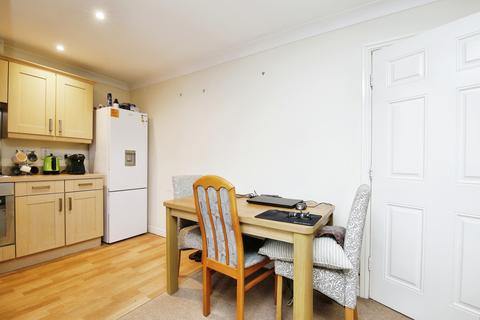 2 bedroom flat for sale, Appleby Close, Durham DL1