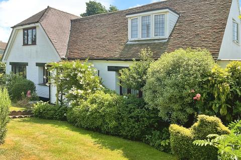 3 bedroom detached house for sale, Church Path, Kent CT14