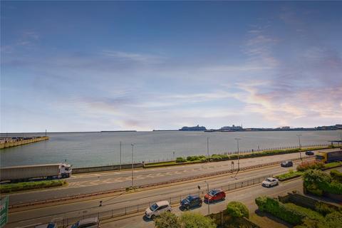 Basement Flat, 17 East Cliff, Dover, CT16 1LU