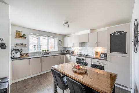 16 Garratt Way, Thorne, Doncaster, DN8 5EW