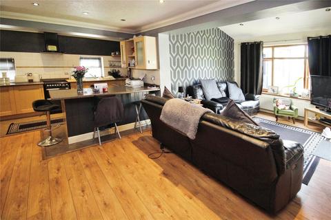 1 Hatfield Road, Thorne, Doncaster, DN8 5QZ