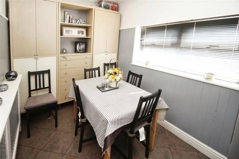 1 Hatfield Road, Thorne, Doncaster, DN8 5QZ