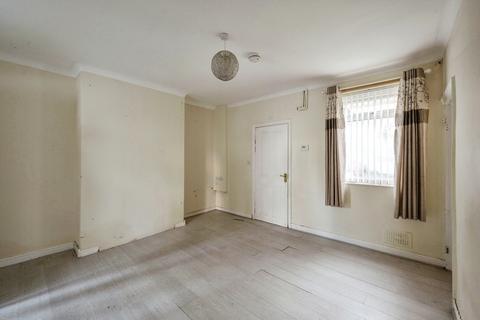 3 bedroom terraced house for sale, Kings Crescent, Doncaster DN12