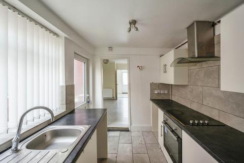 24 Kings Crescent, Edlington, Doncaster, DN12 1BD