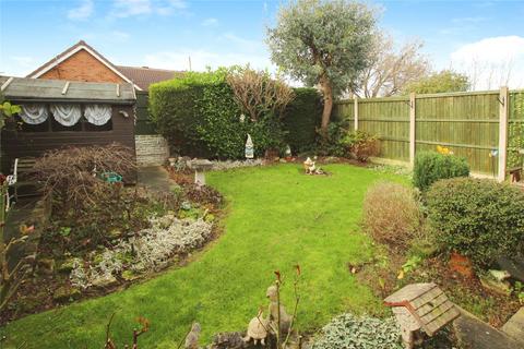 37 Churchfield Close, Bentley, Doncaster, DN5 0BN