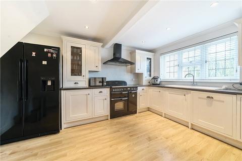 9 The Watergate, Watford, WD19 5AS
