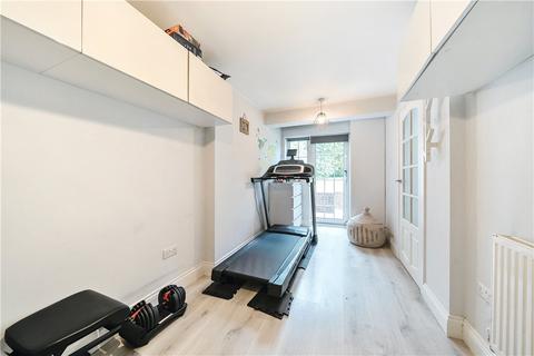 9 The Watergate, Watford, WD19 5AS