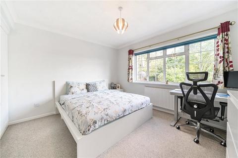 9 The Watergate, Watford, WD19 5AS