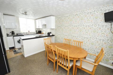 13 Langdale Road, Carcroft, Doncaster, DN6 8QW