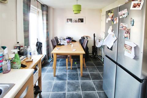9 Harris Road, Armthorpe, Doncaster, DN3 2FE