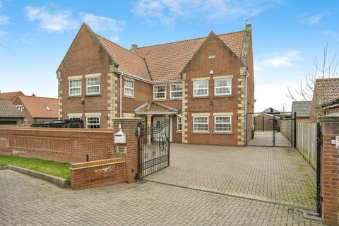 Empire House Moss Road, Moss, Doncaster, DN6 0HQ