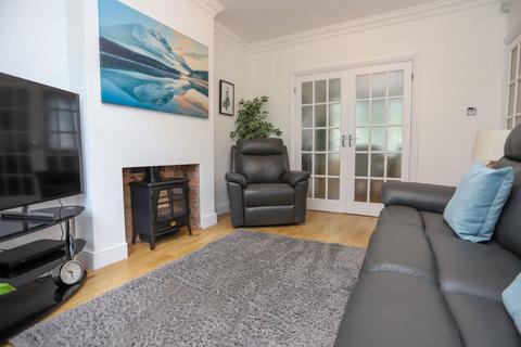 40 Carters Lane, Halesowen, B62 0BS
