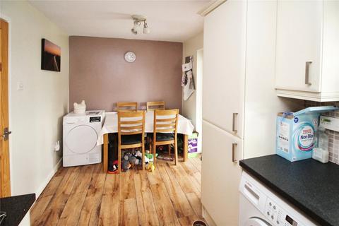 40 Hoddesdon Crescent, Dunscroft, Doncaster, DN7 4HJ