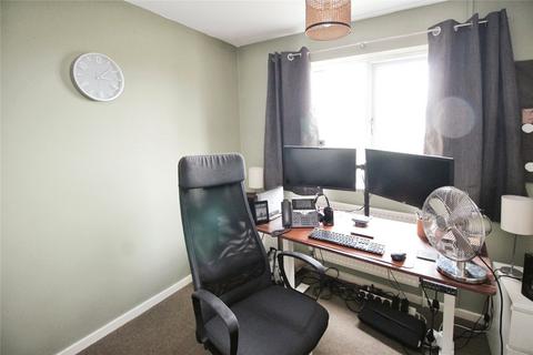 40 Hoddesdon Crescent, Dunscroft, Doncaster, DN7 4HJ