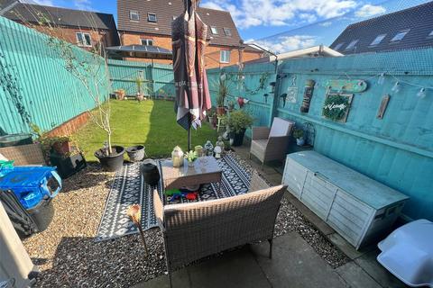 3 bedroom terraced house for sale, Cascade Way, West Midlands DY2