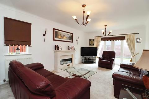 48 Bruce Gardens, Dunfermline, KY11 8HG
