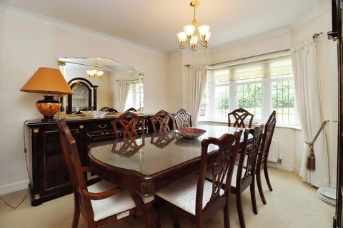 48 Bruce Gardens, Dunfermline, KY11 8HG