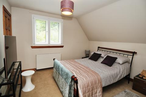 12 Auld Brig View, Auldgirth, Dumfries, DG2 0XE