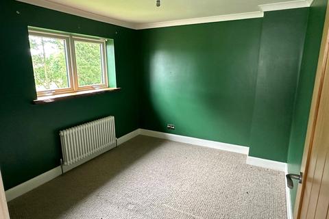 10 Little Brae, Locharbriggs, Dumfries, DG1 1UR