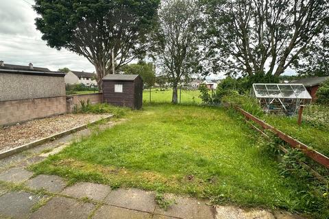 10 Little Brae, Locharbriggs, Dumfries, DG1 1UR