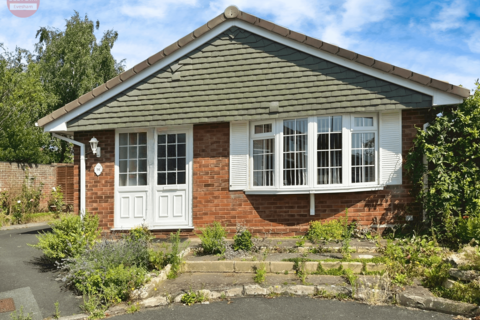 2 bedroom detached bungalow for sale, Rowan Close, Evesham, WR11