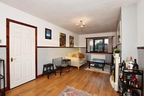 10 Balgarthno Place, Dundee, DD2 4QG