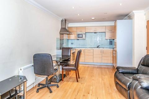 2 bedroom flat for sale, Albany Court Albany Place, Surrey TW20