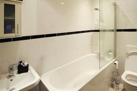 1 bedroom flat for sale, Station Road, Surrey TW20